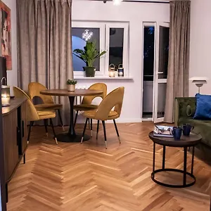 Apartament Przy Metrze Wierzbno Z Nuta Vintage Warszawa