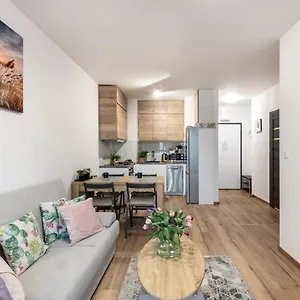 Shortstaypoland Marywilska Warszawa