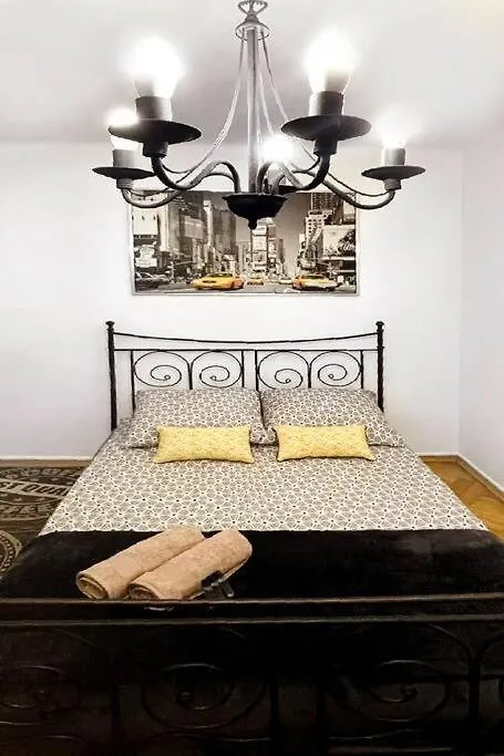 Apartmán Marszalkowska 140 , Metro Swietokrzyska Varšava