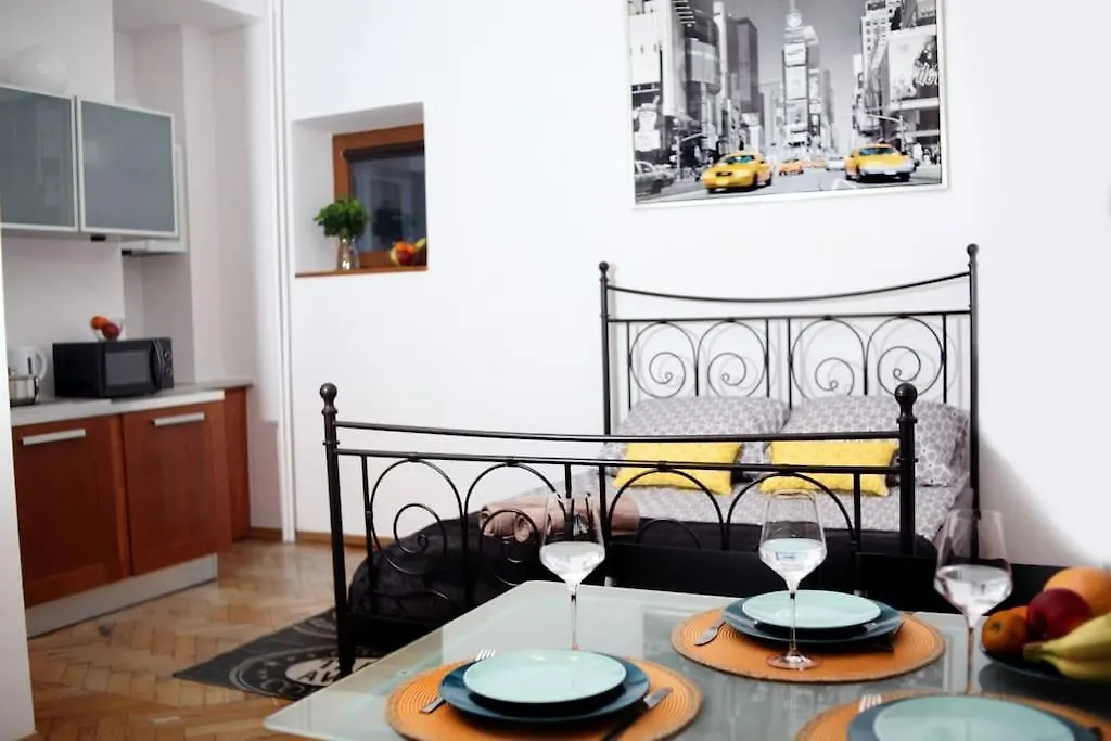 Apartmán Marszalkowska 140 , Metro Swietokrzyska Varšava Polsko